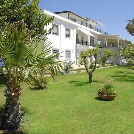 Sikelika Residence Sul Mare Scoglitti Exterior foto