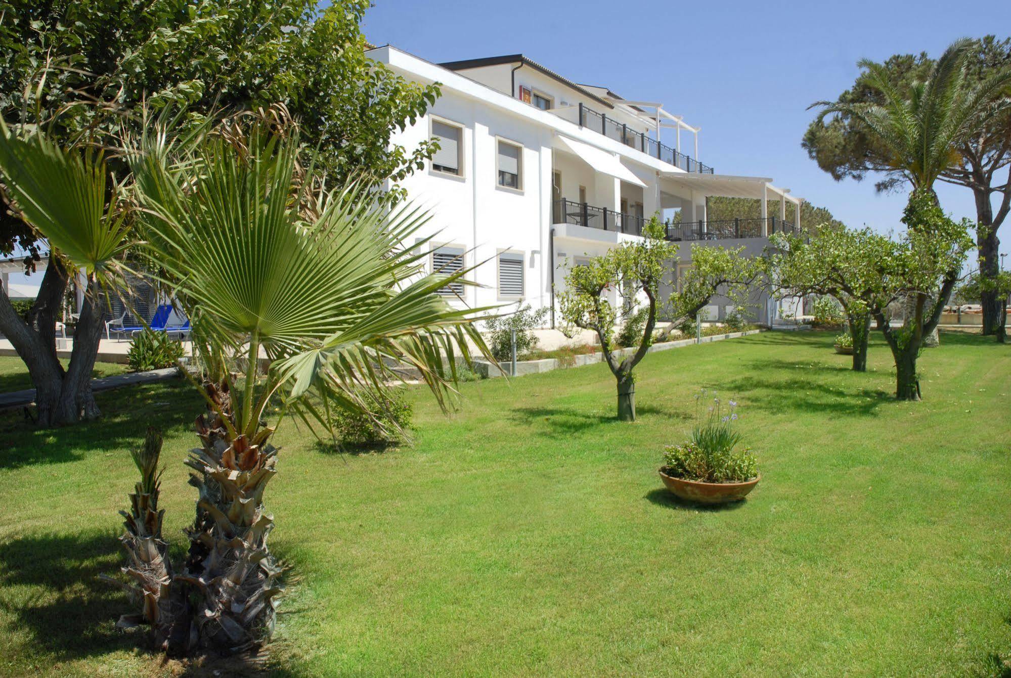 Sikelika Residence Sul Mare Scoglitti Exterior foto